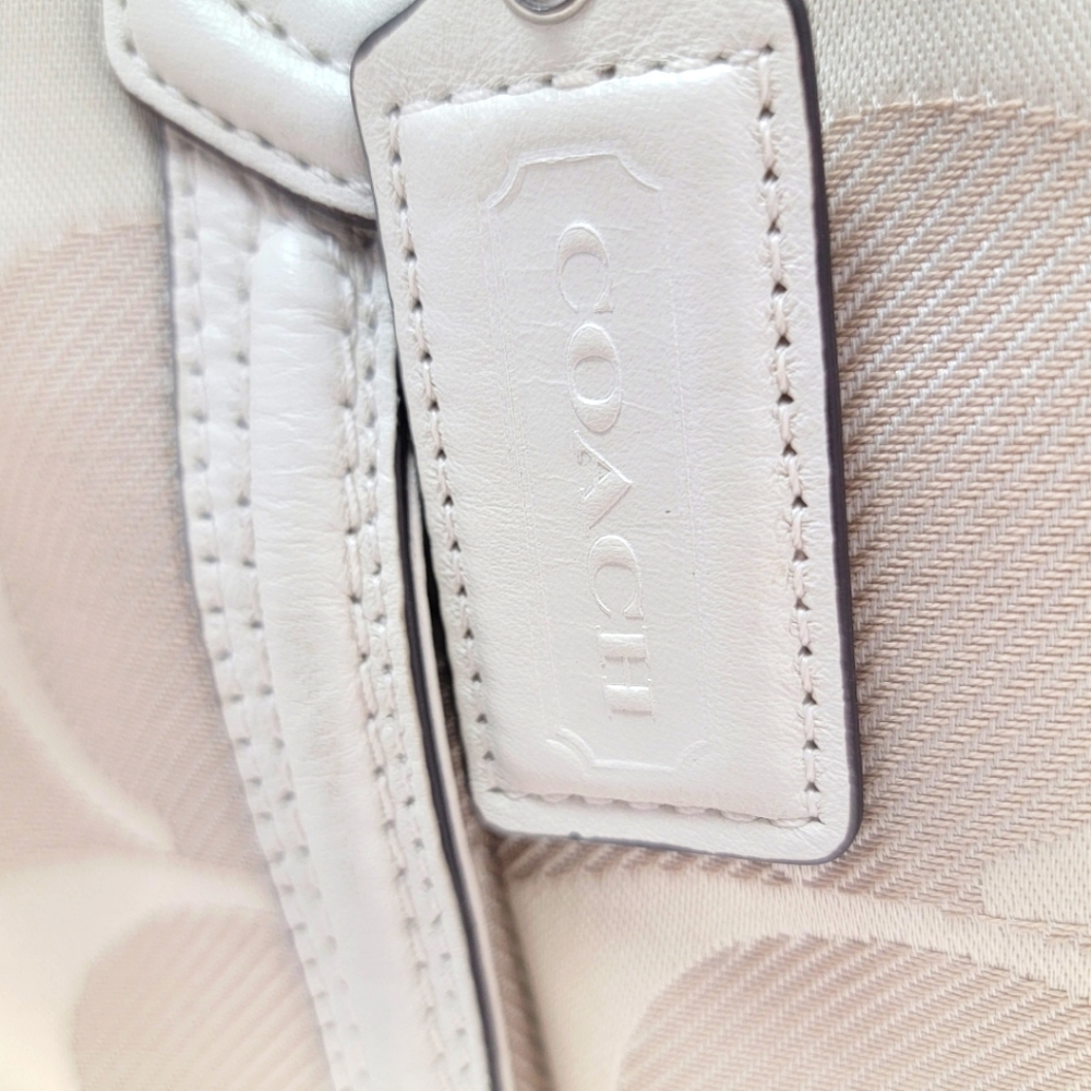 FLAWLESS Coach Campbell Signature Izzy Ivory Hand/Shoulder Bag P40 - Picture 6 of 8